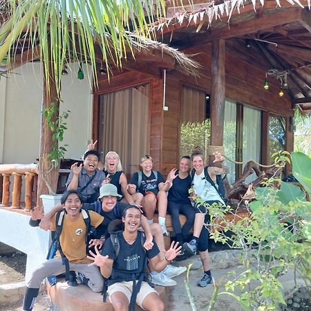 Tropical Jungle Lodge & Jungle Trekking Bukit Lawang Exteriör bild