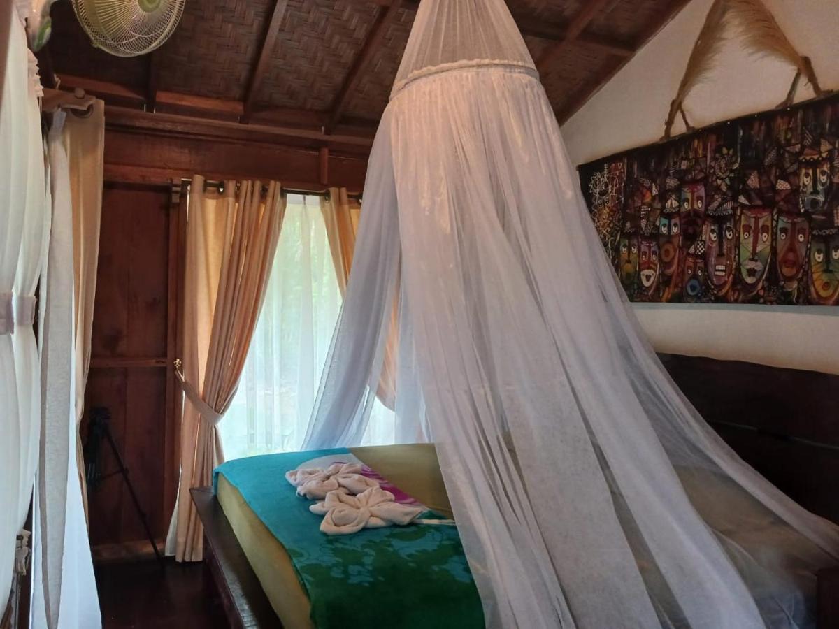 Tropical Jungle Lodge & Jungle Trekking Bukit Lawang Exteriör bild