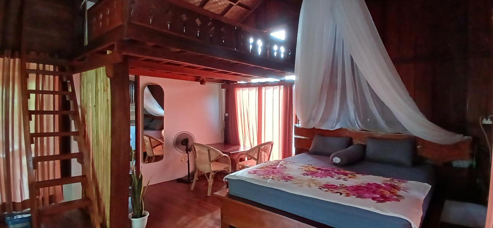 Tropical Jungle Lodge & Jungle Trekking Bukit Lawang Exteriör bild